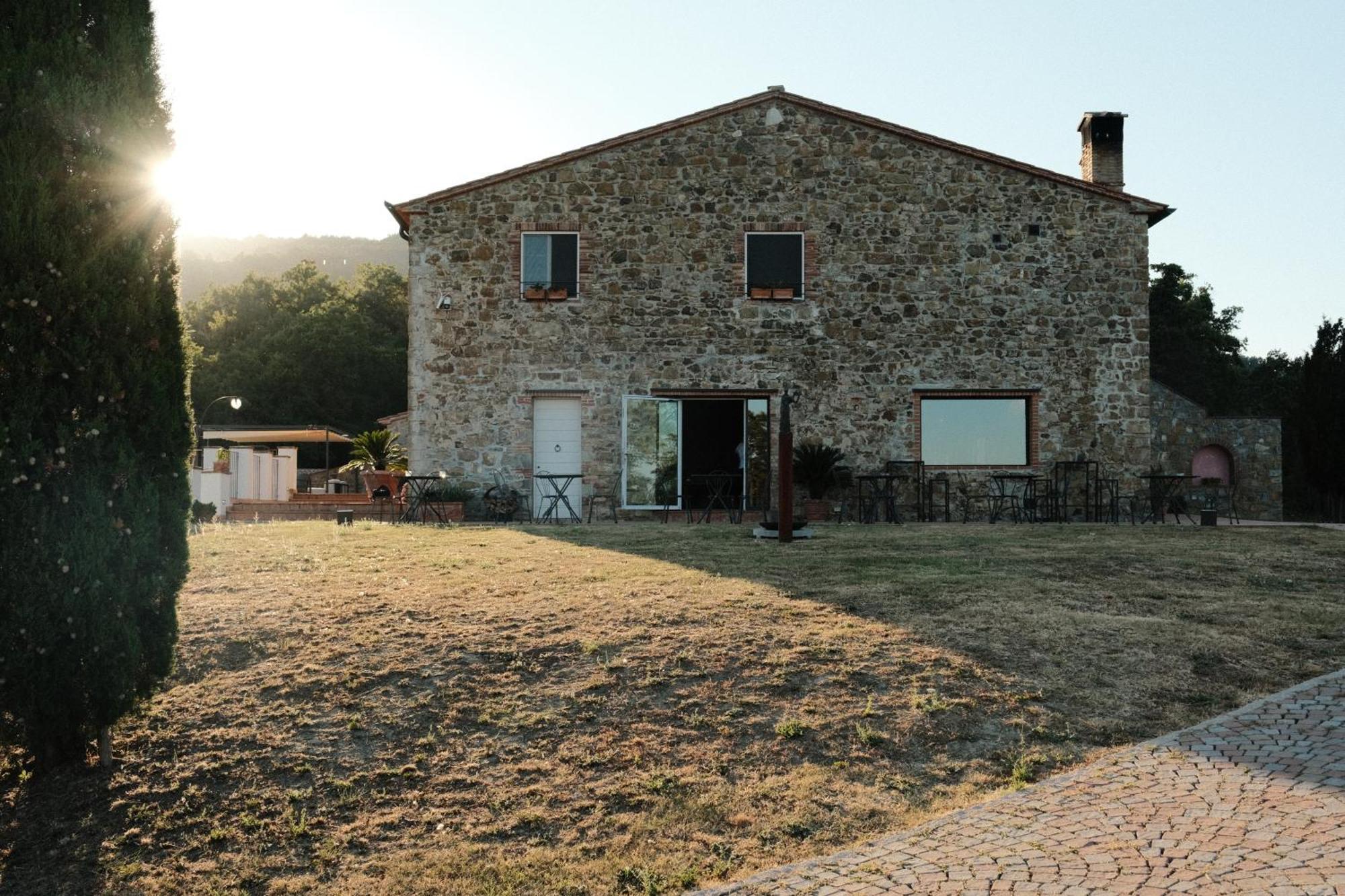 Vin Hotel - Wine Resort And Agriturismo Montieri Luaran gambar